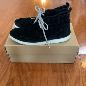 Clarks Desert Aerial, size 7.5 - barely worn!